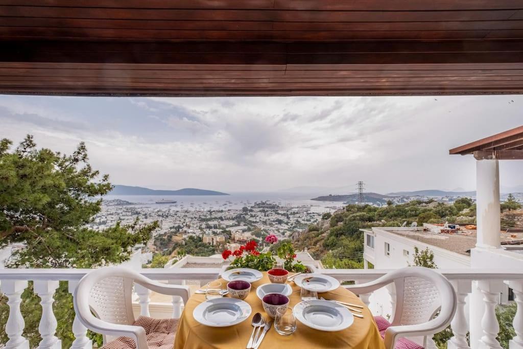 Burcu , Magnificent Sea View, Cozy, Free Otopark, Free Wifi Villa Bodrum