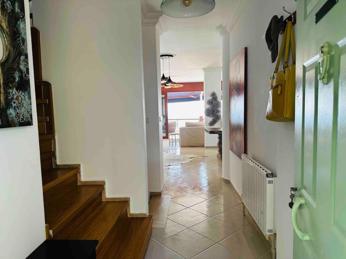 Deniz Manzarali Tas Villa *