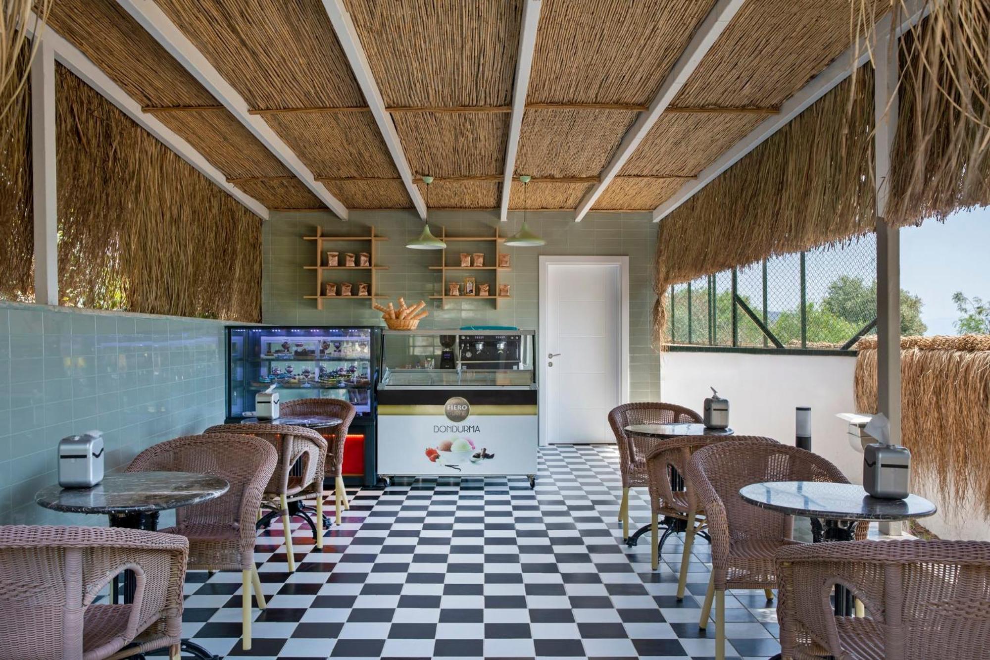 Hotel By Ihg 4*