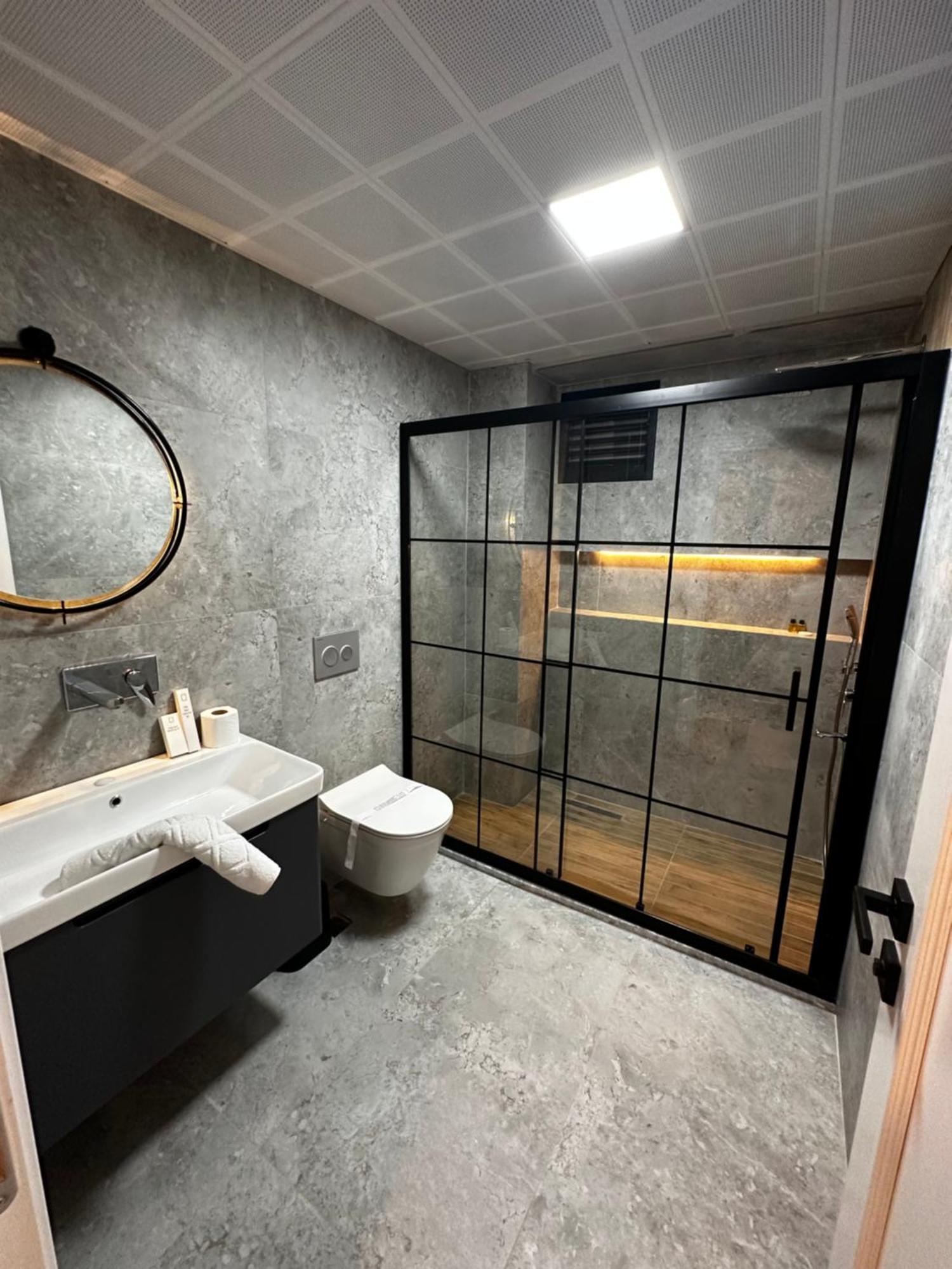 Rueya Boheme Hotel *