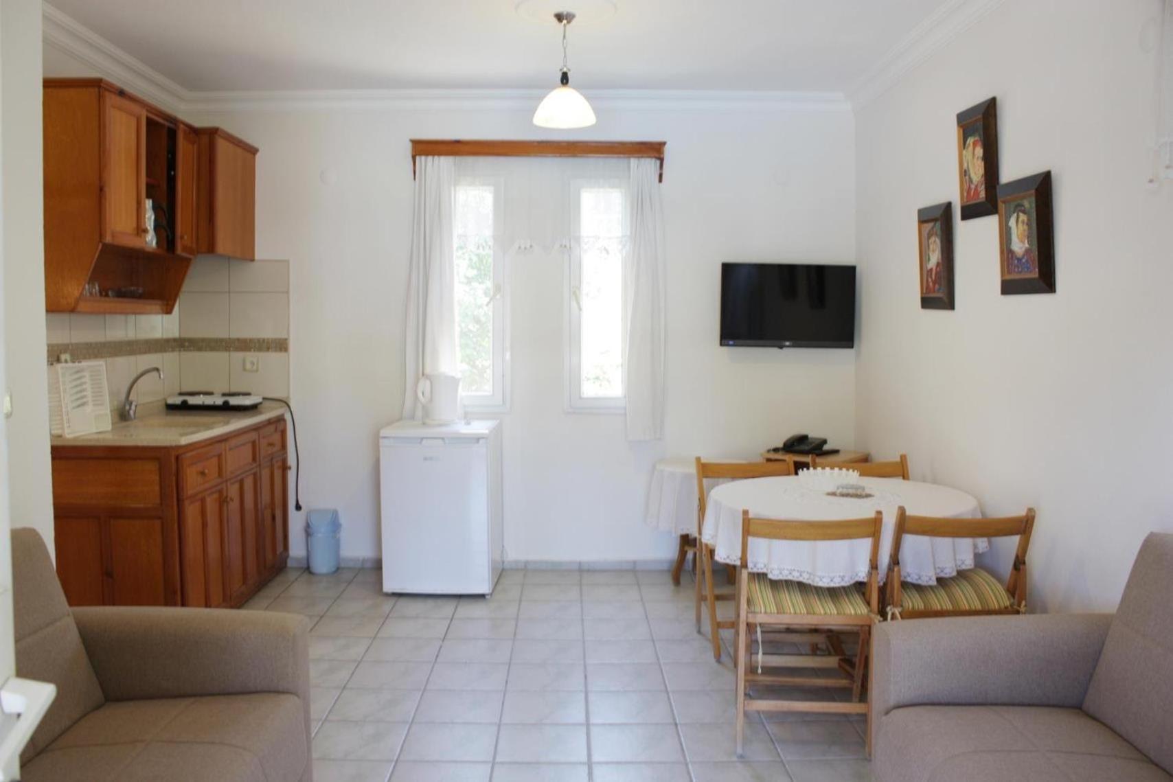 Aparthotel Toloman Bitezpark 3*