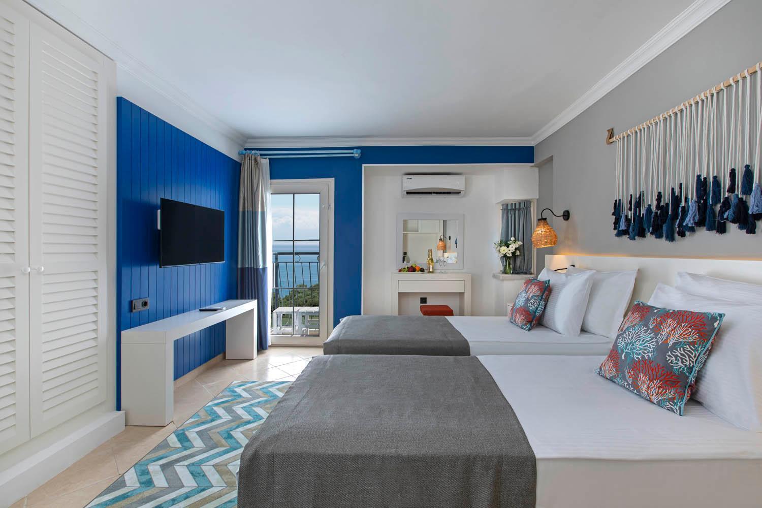 Hotel By Ihg