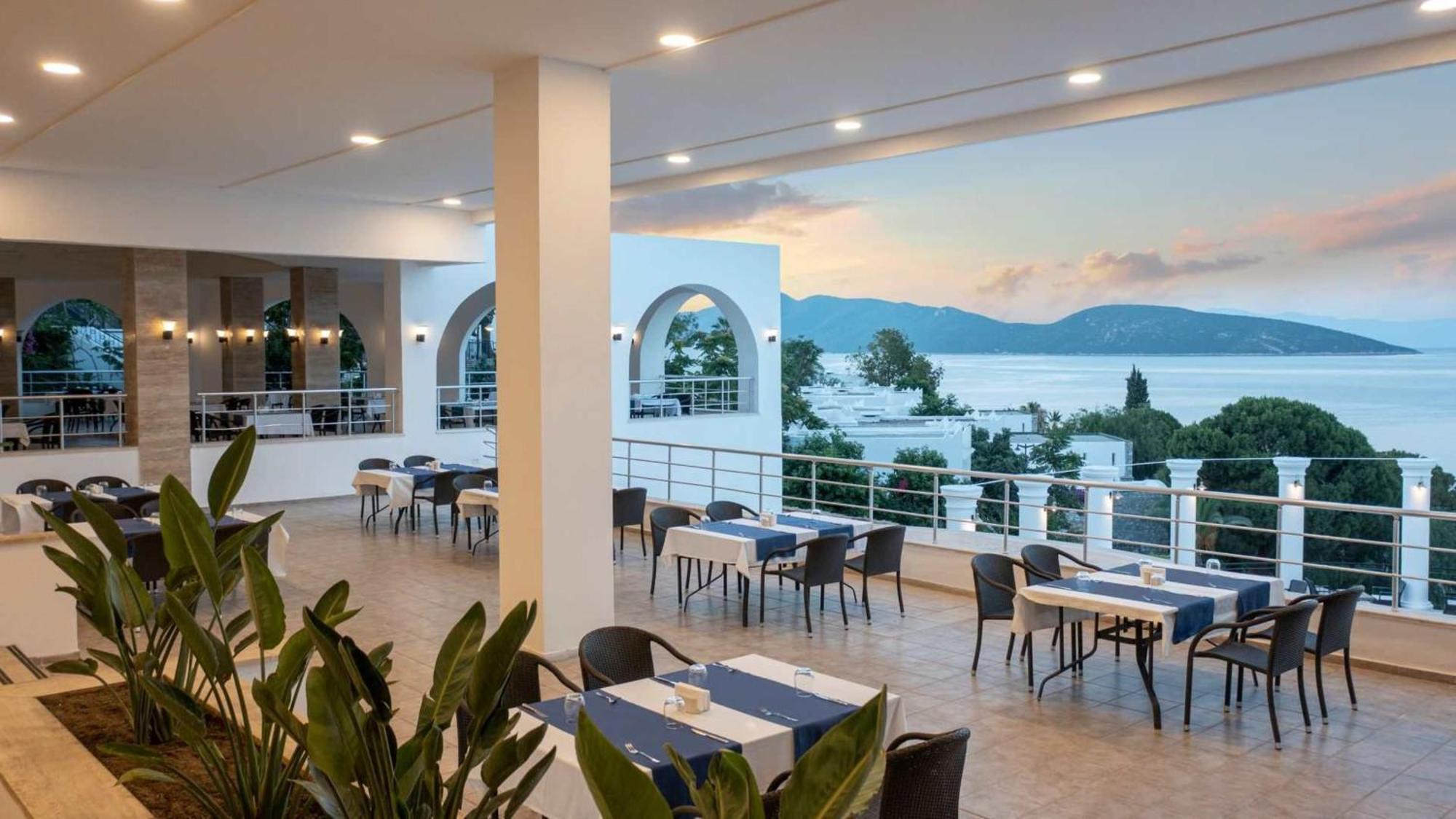 By Ihg