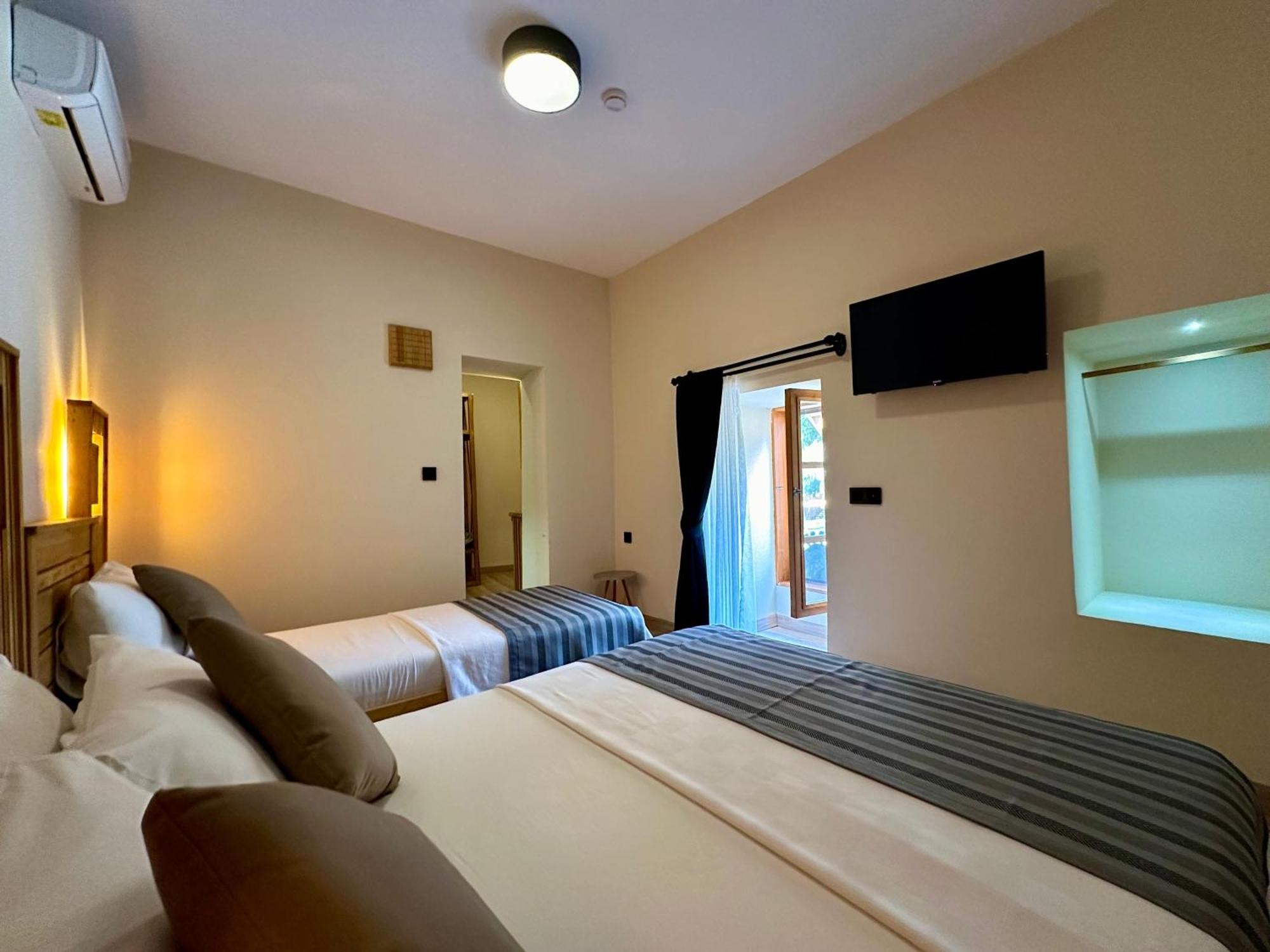 Konagi Hotel