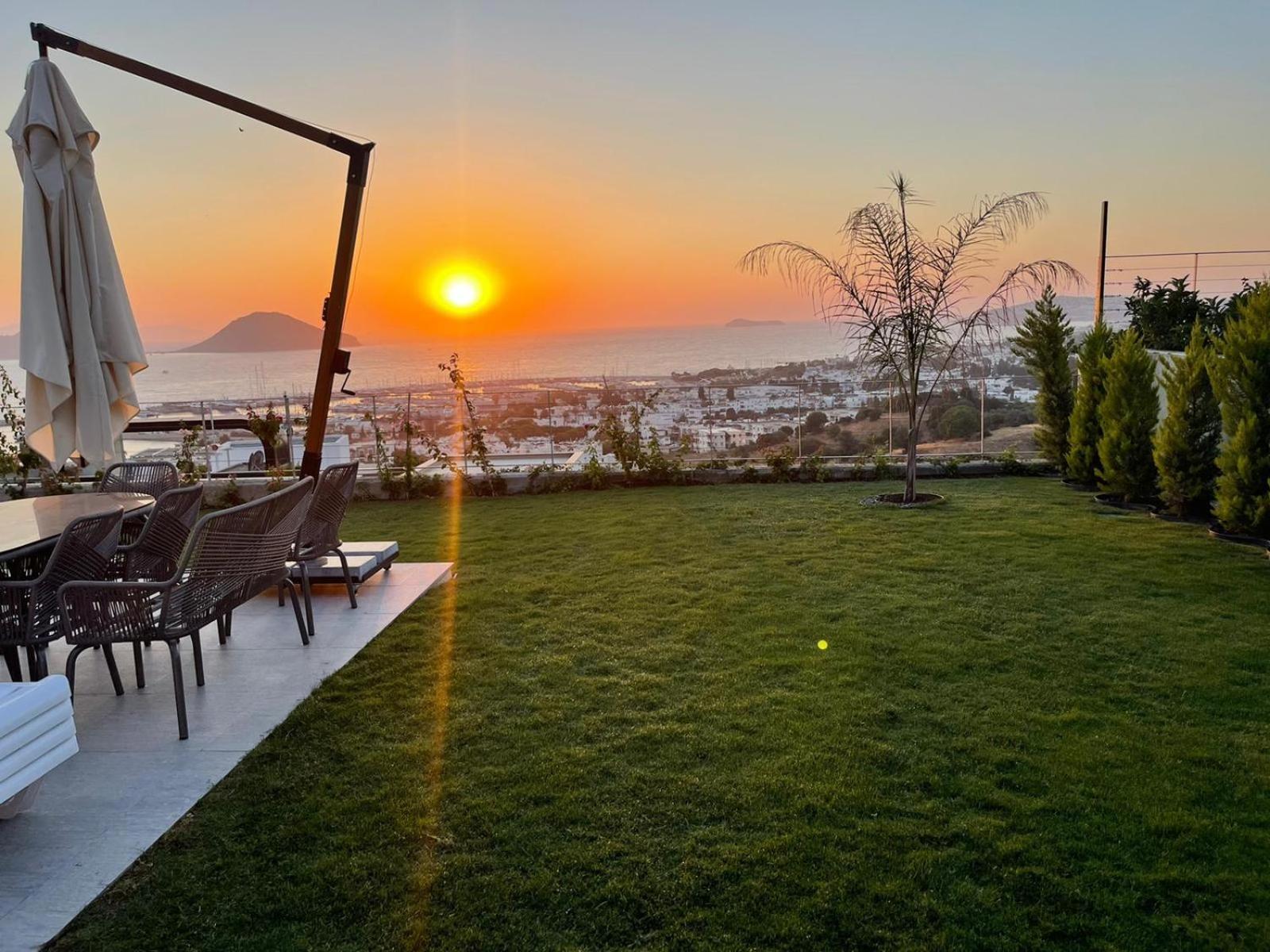 Luxury With Stunning Sea View And Spectacular Sunsets Pousada