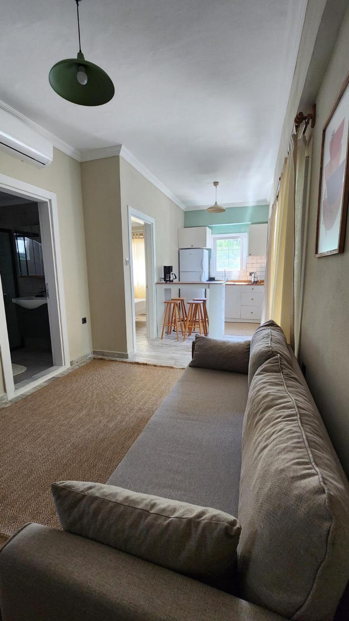 Alpi Lemon House- Quite, Close To The Sea And Vakantiehuis Bodrum