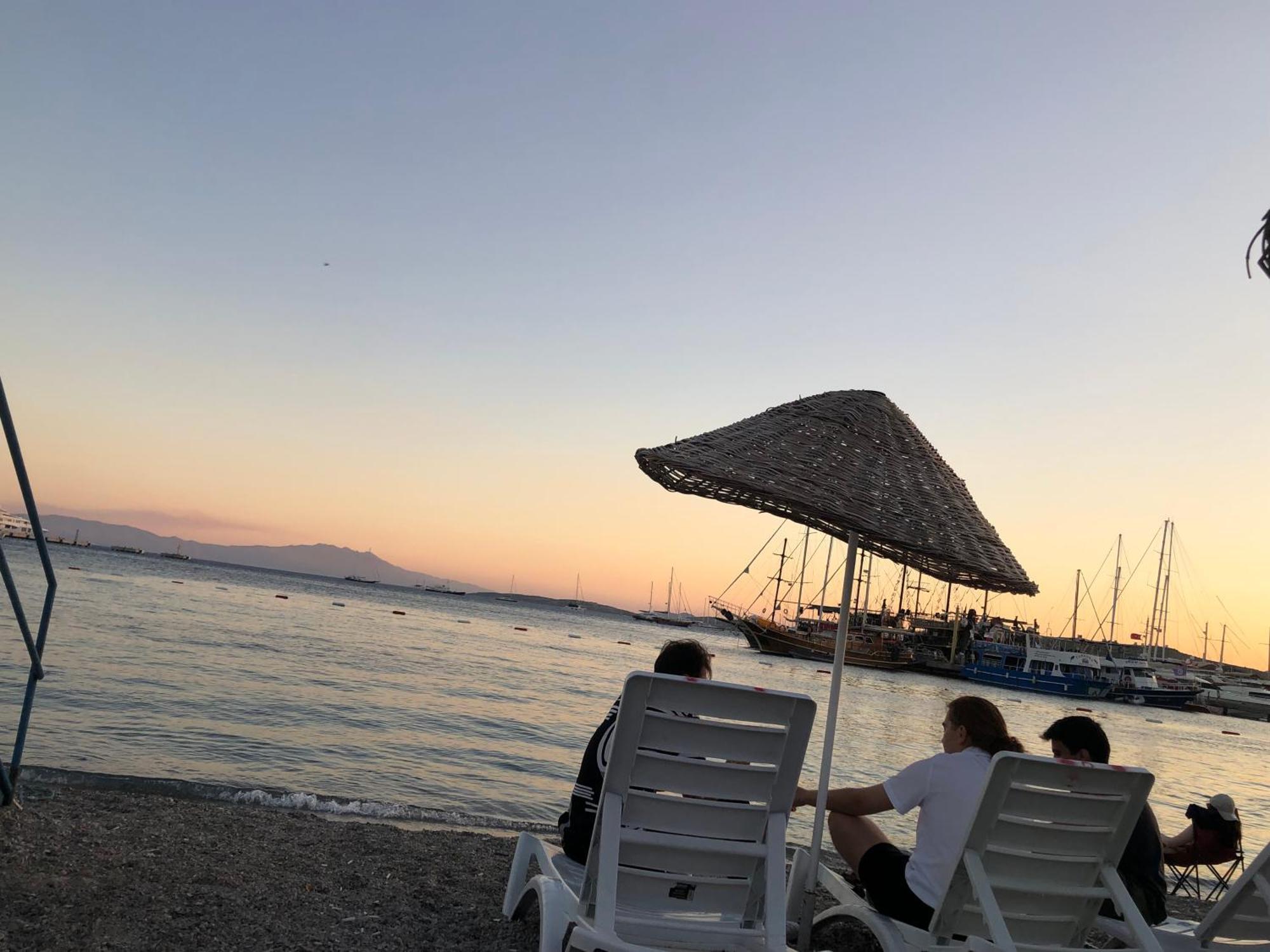 Villa Plaja Cok Yakin Tarihi Tas Ev
