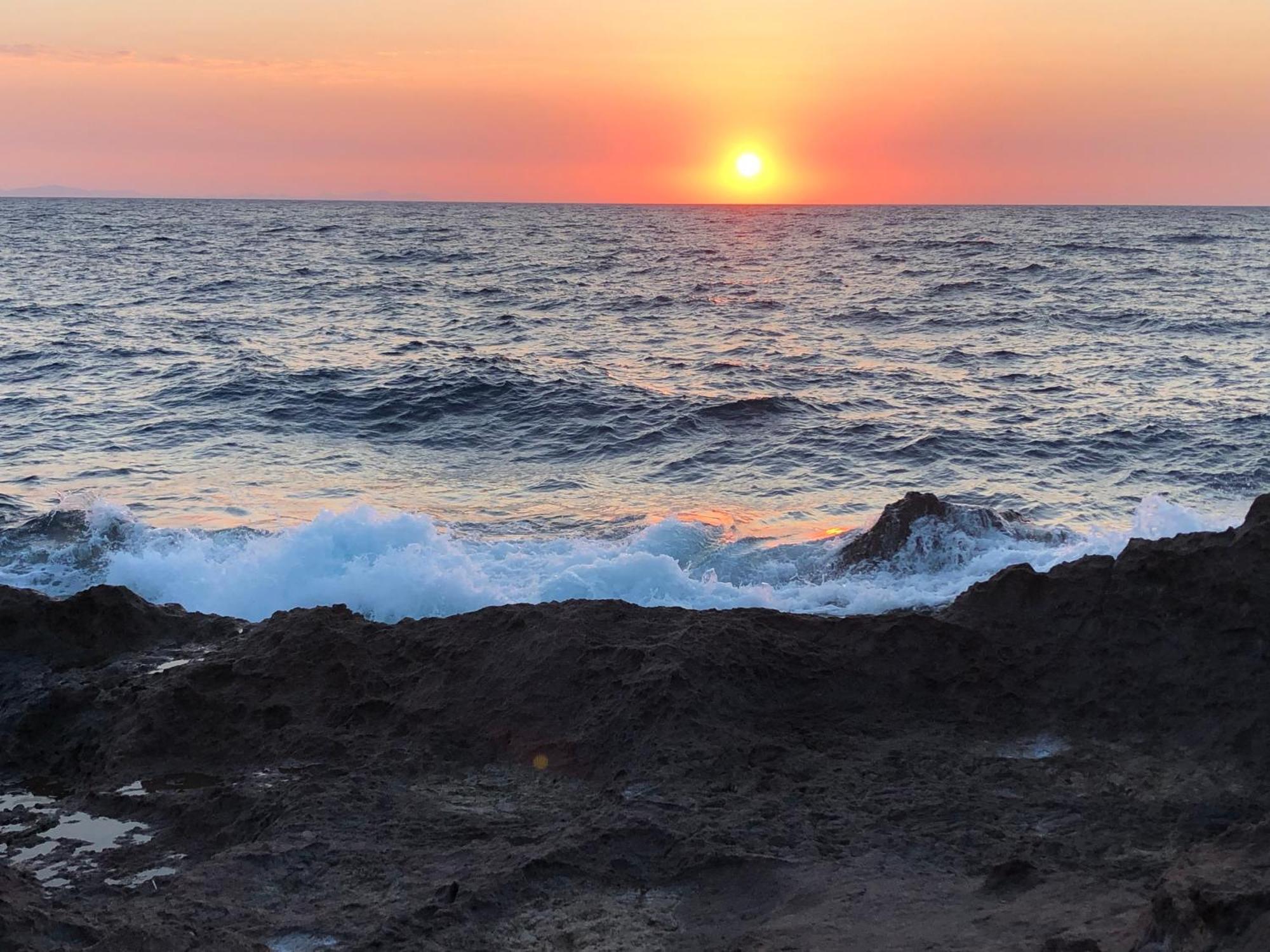 Villa Plaja Cok Yakin Tarihi Tas Ev