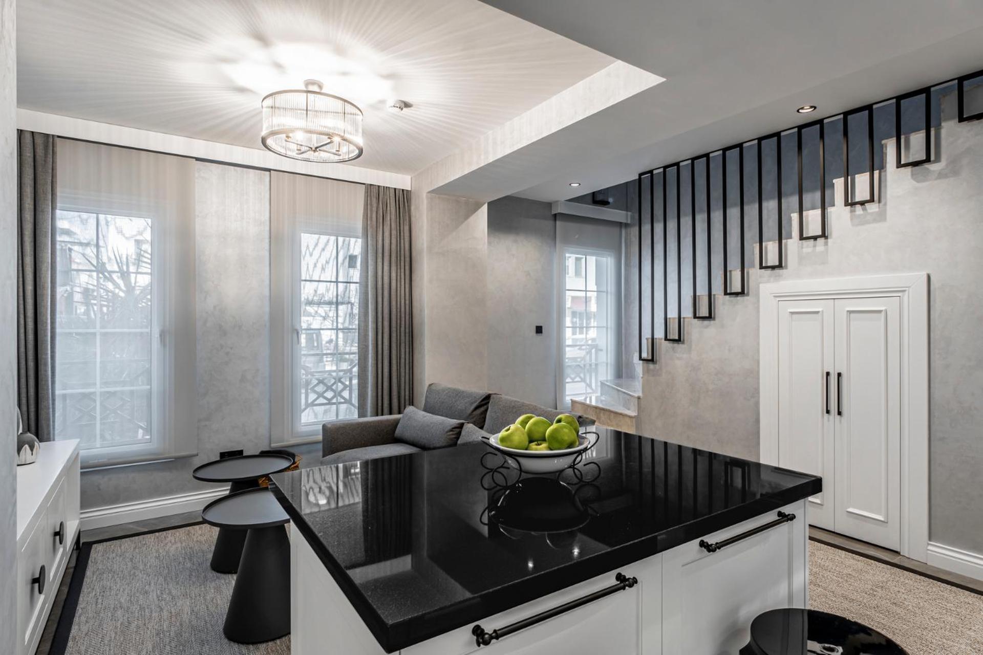 Otel Ena Boutique & Residences 4*