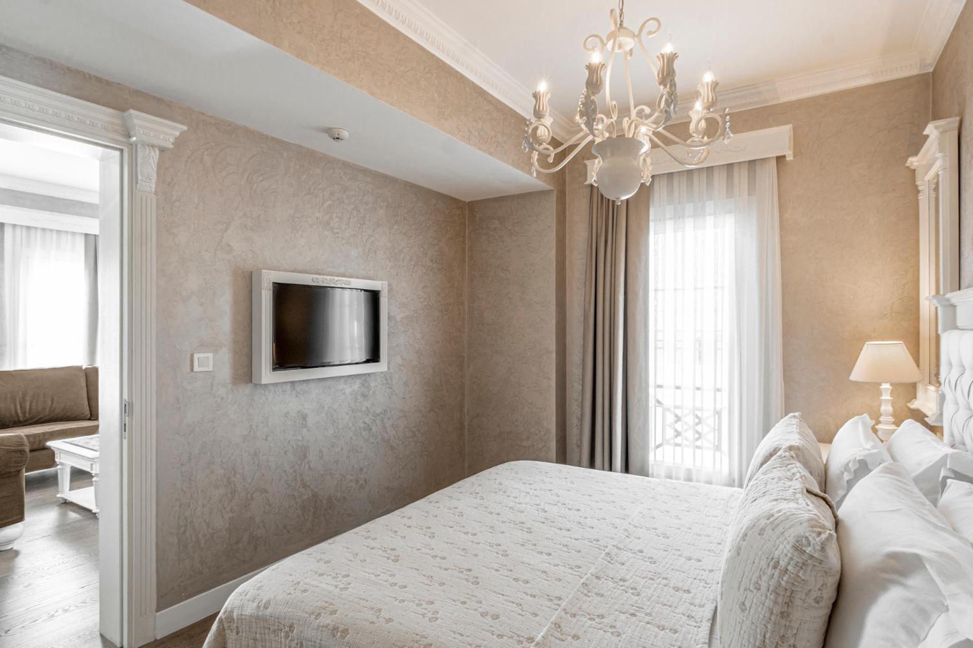 Otel Ena Boutique & Residences