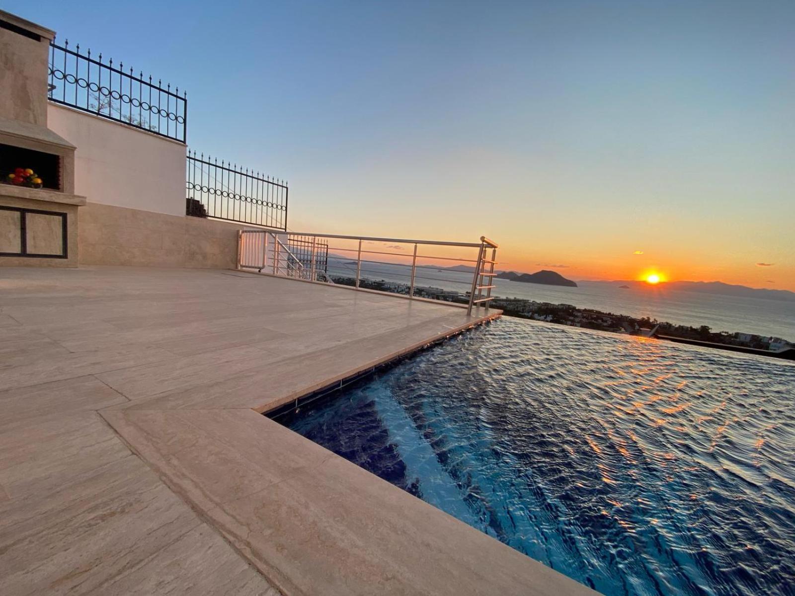 Eason & House 350m2 Full Sea View With Private Infinity Pool