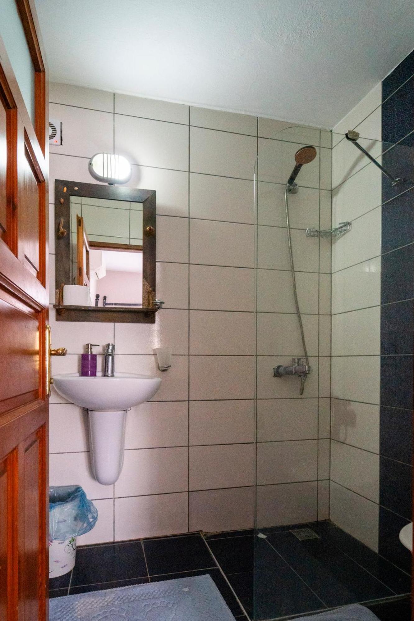 La Luna Hostel *
