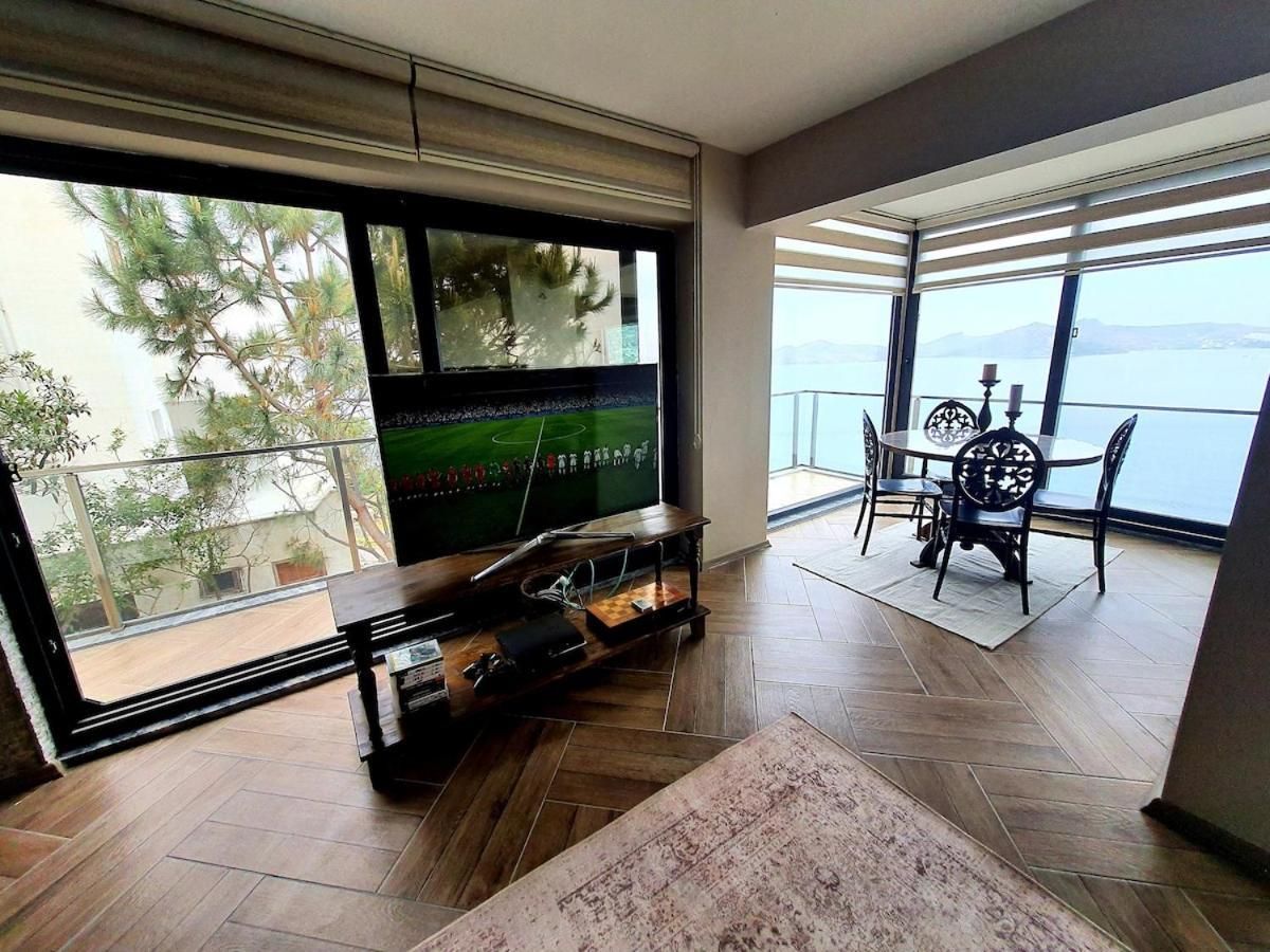 Duplex With Spectacular Sea View In Yalikavak *