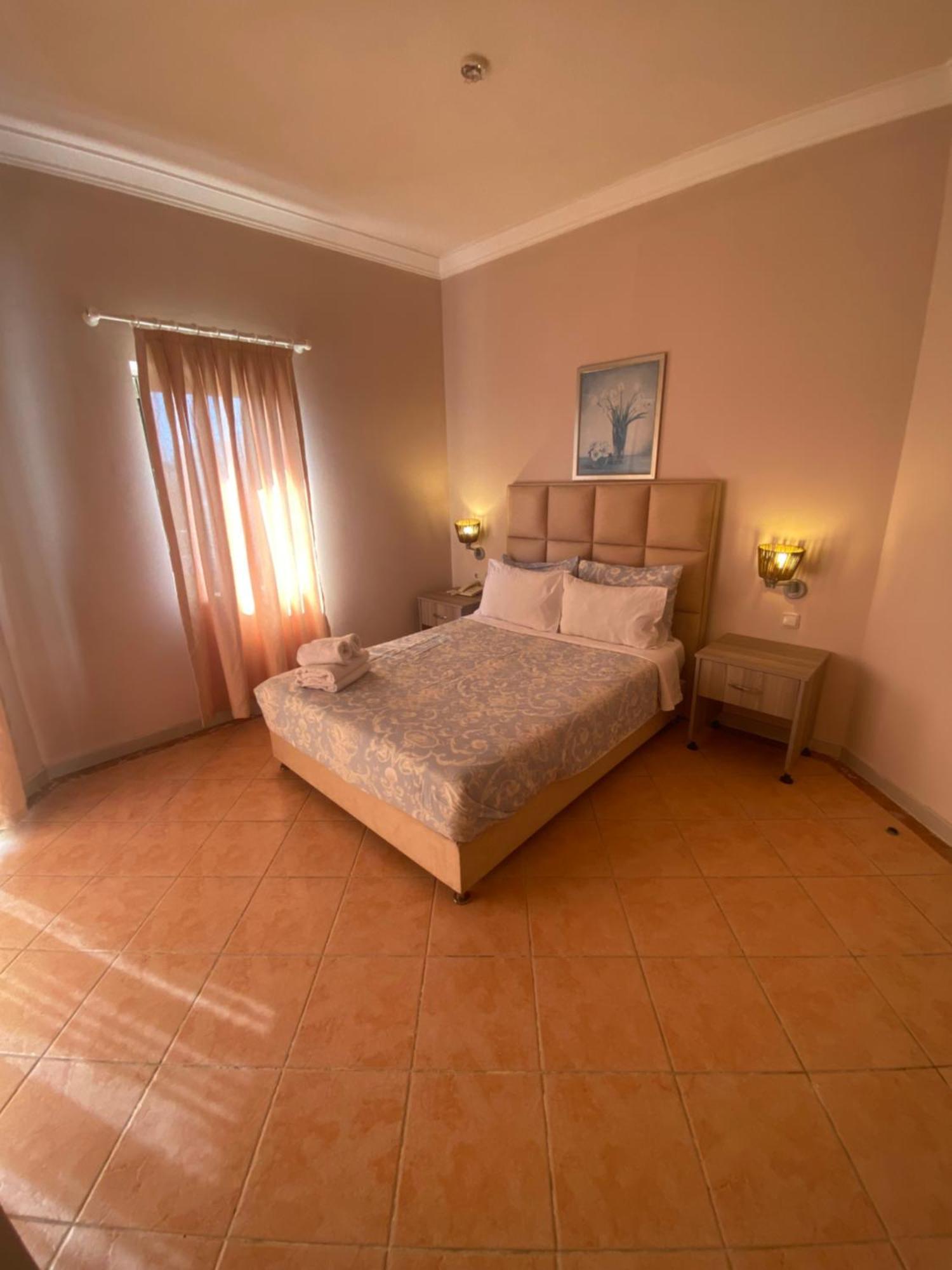 Amilla Hotel 4*