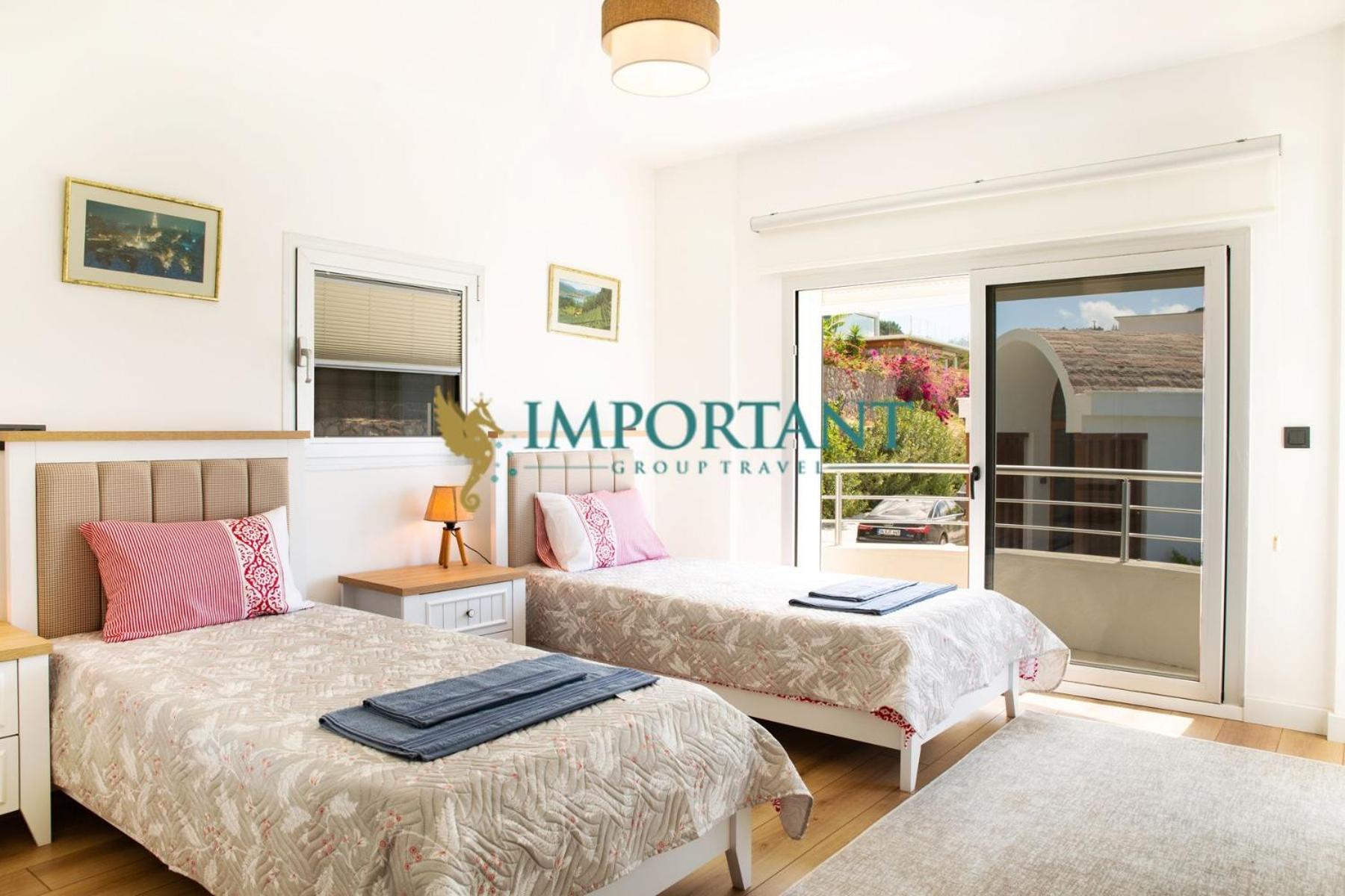 Villa Bd4123 Five Bedroomed With Pool And Sea View