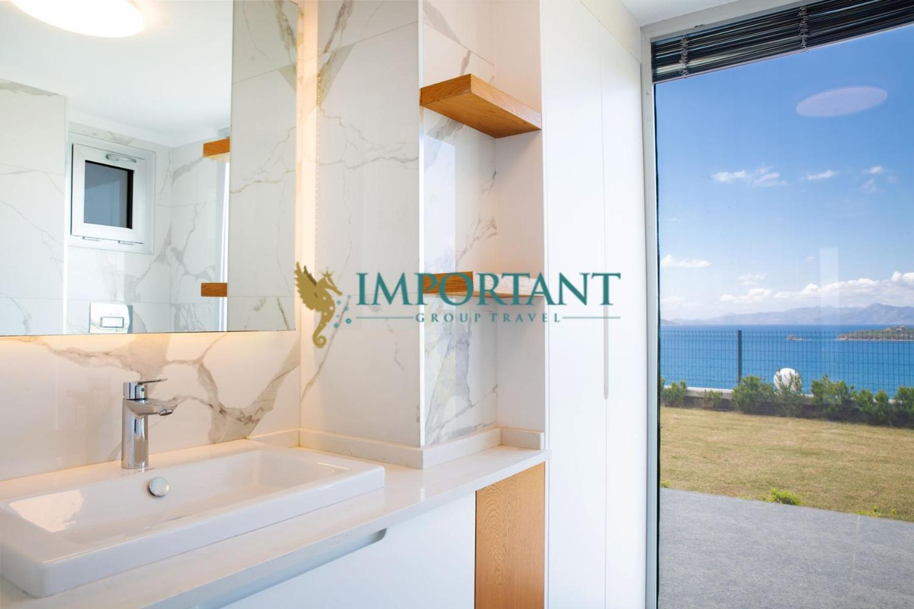 Bd4123 Five Bedroomed With Pool And Sea View *
