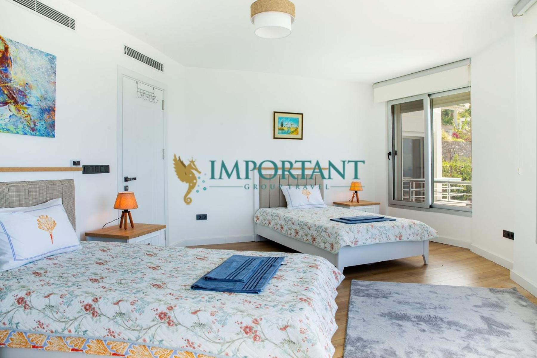 Bd4123 Five Bedroomed With Pool And Sea View