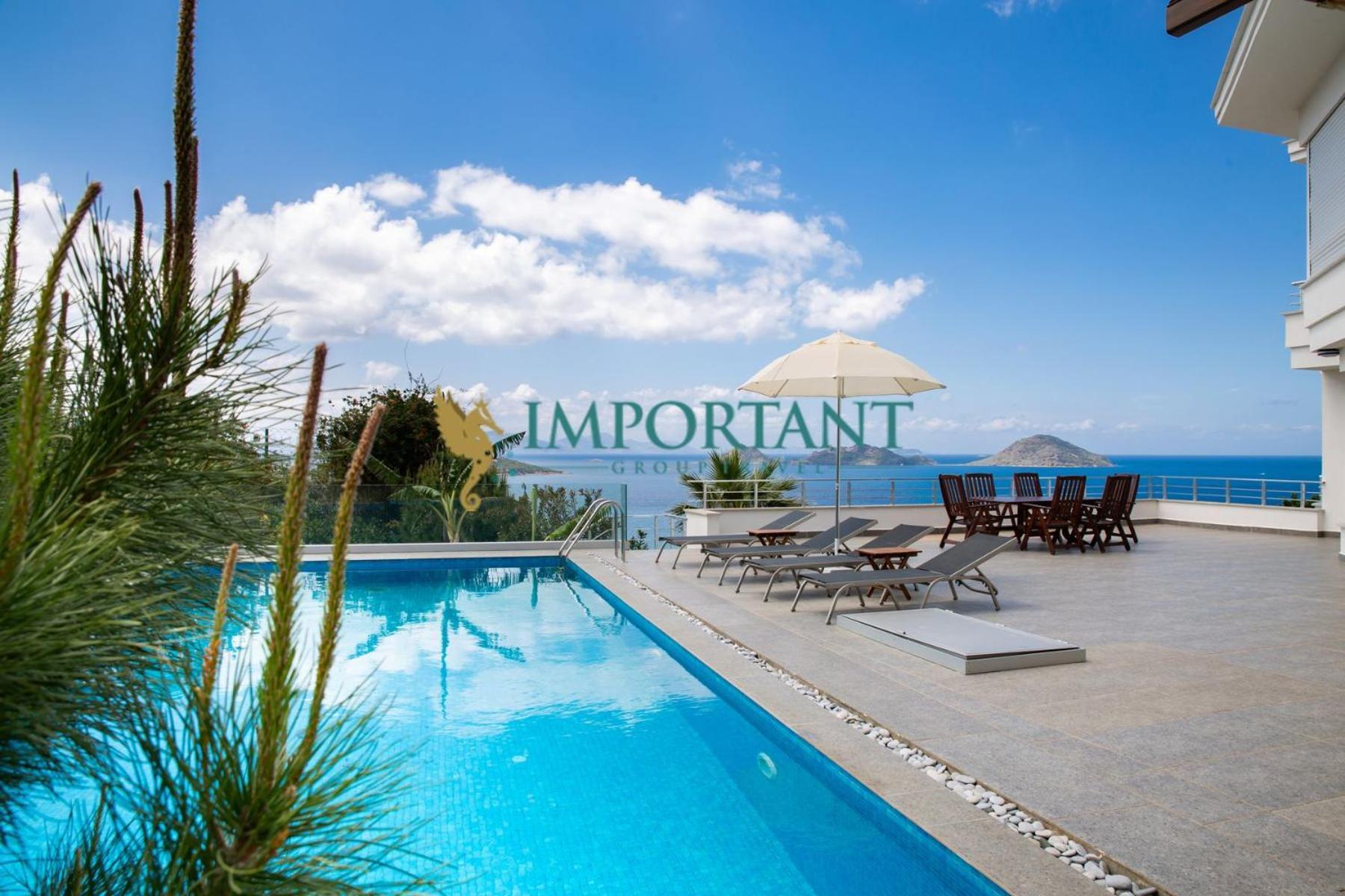 Bd4123 Five Bedroomed With Pool And Sea View