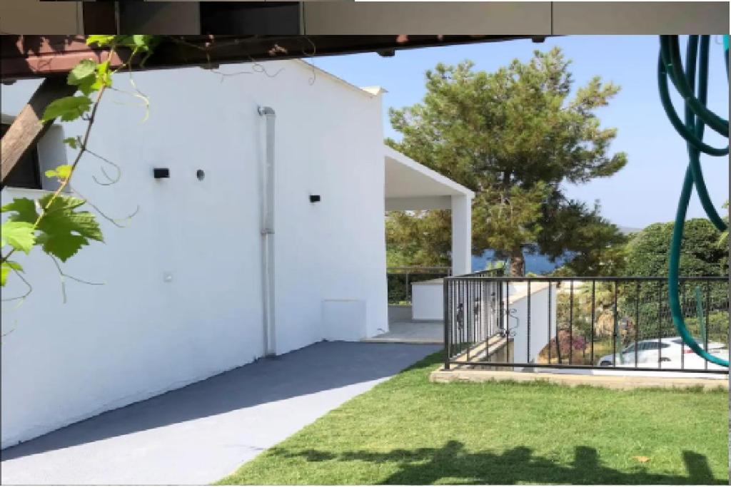Villa At Gundogan Seafront With Private