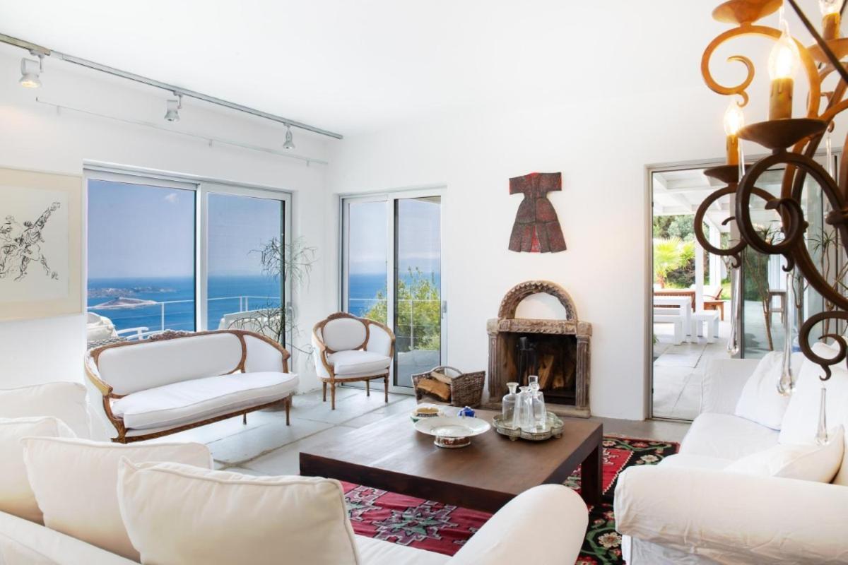 Stunning Sea View & Private Garden In Bodrum
