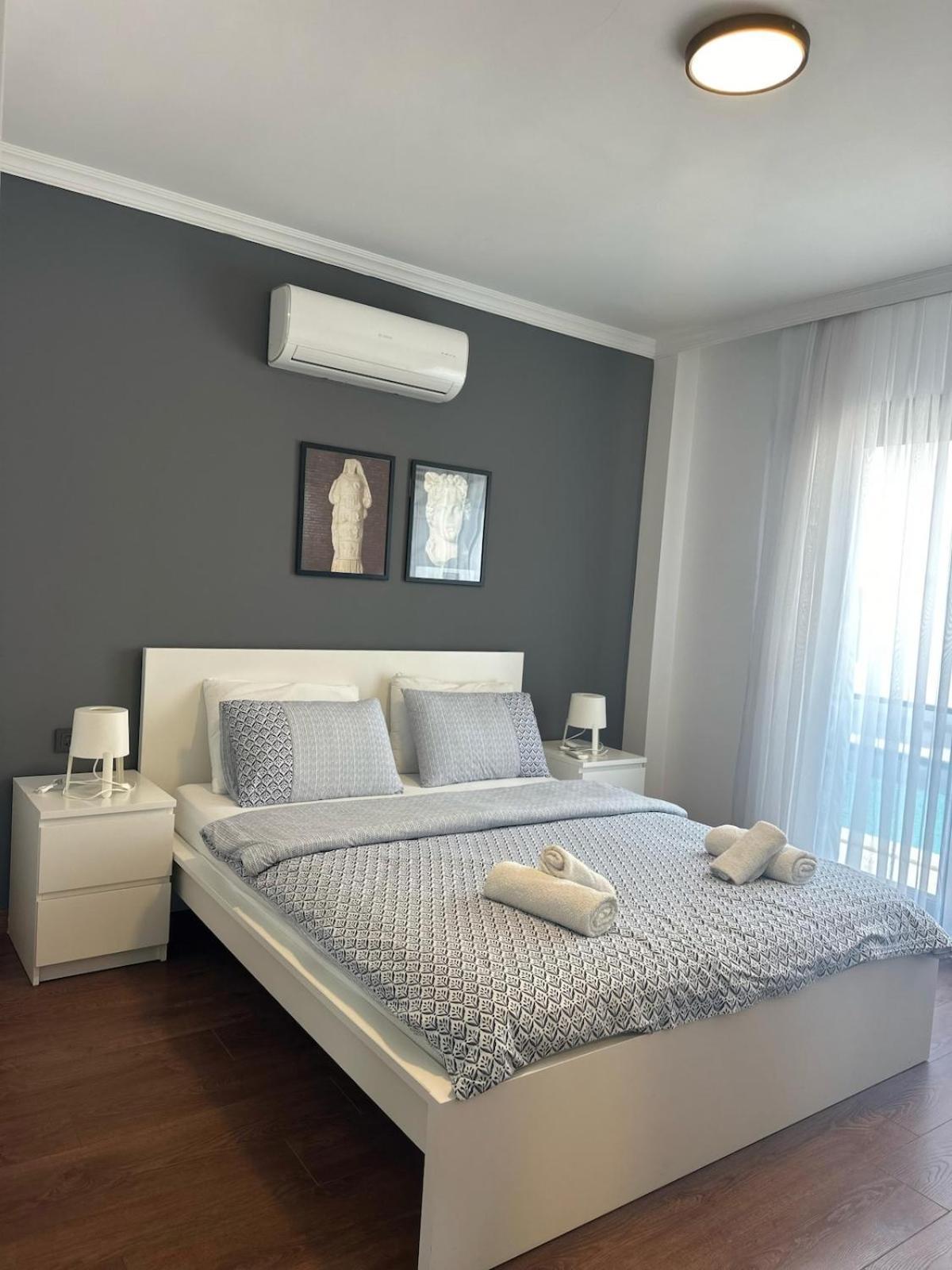300m To 2 Bedroom Garden Floor Flat With Pool - Yeni Duenya A1 *