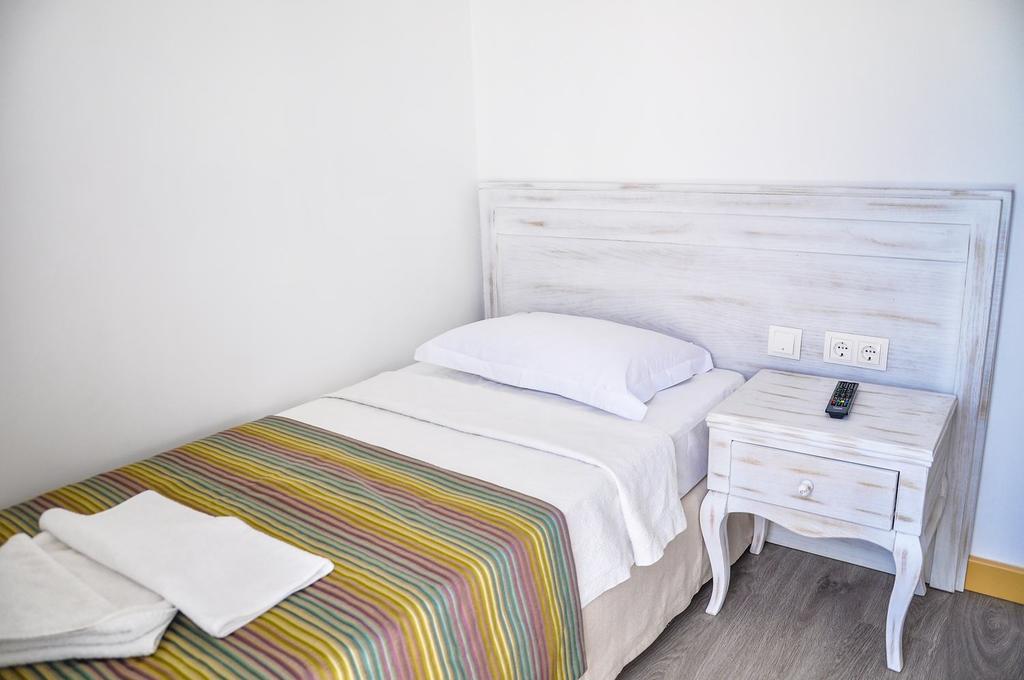 Gurup Hotel