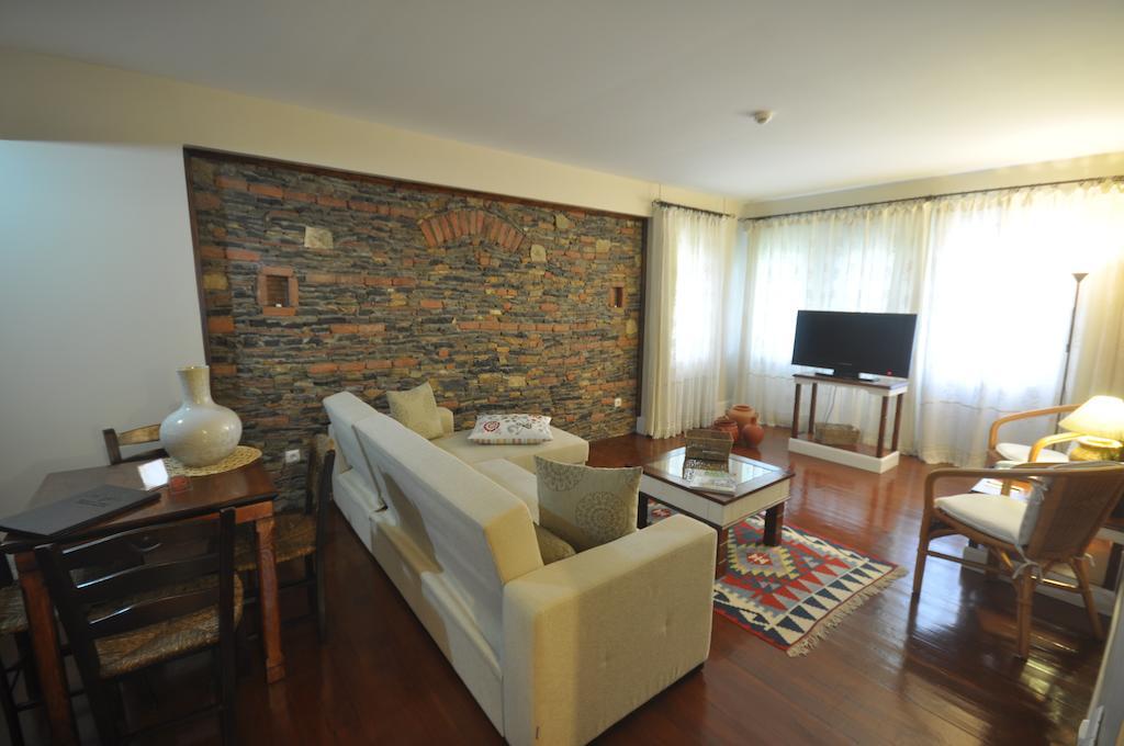 Hotel El Vino &