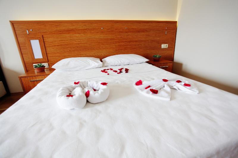 Can Hotel 2*