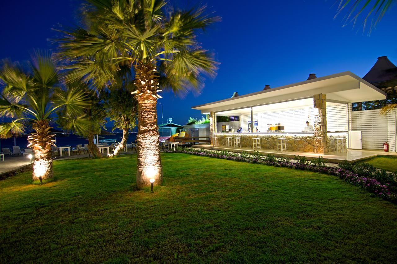 Hotel Charm Beach 4*