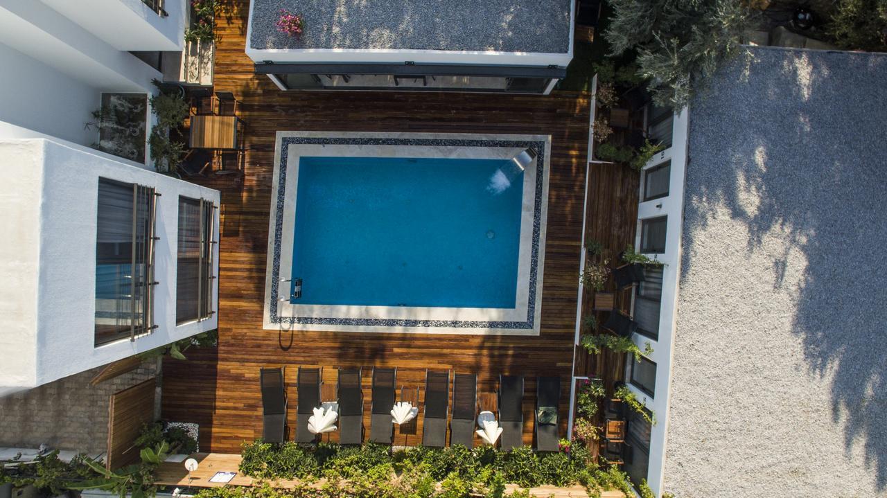 Acomodação com café da manhã  Eng Bodrum