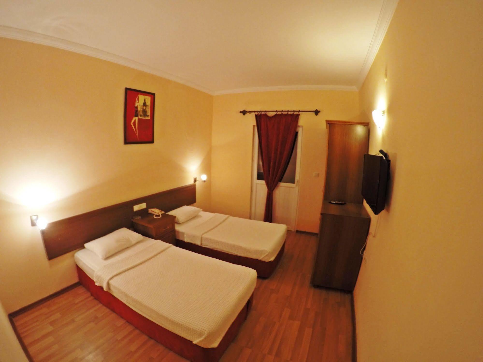 Sky Nova & Hotel