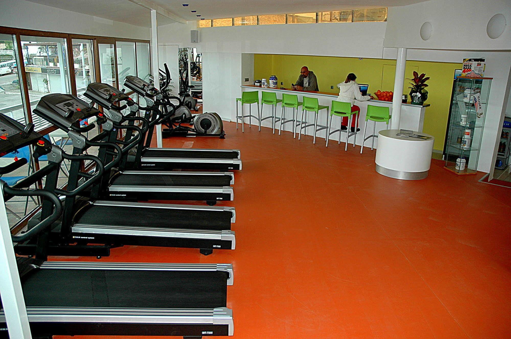 Sky Nova & Hotel 3*