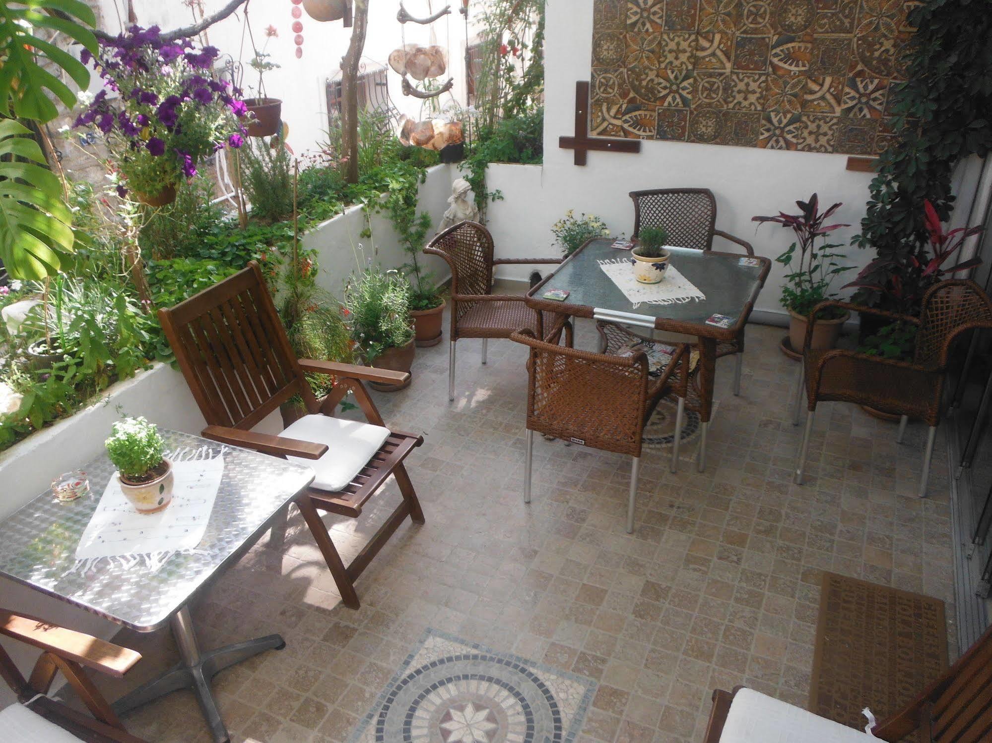 Denizati Pension Albergue