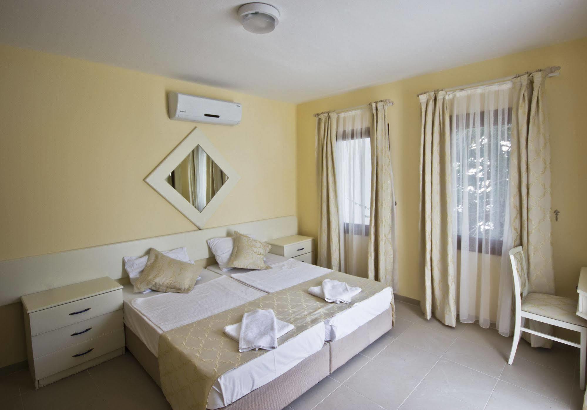 Kos Hotel 3*