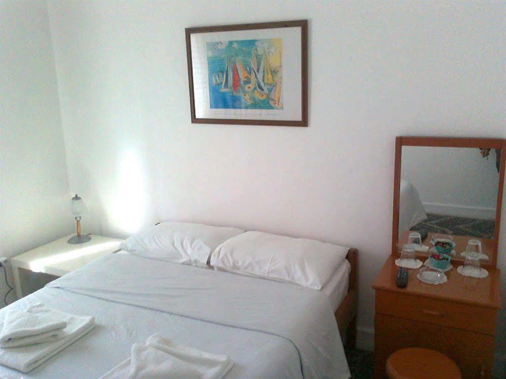 Albergue Denizati Pension *