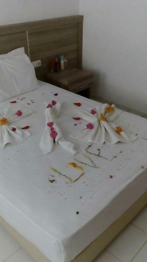 Filis Hotel 2*