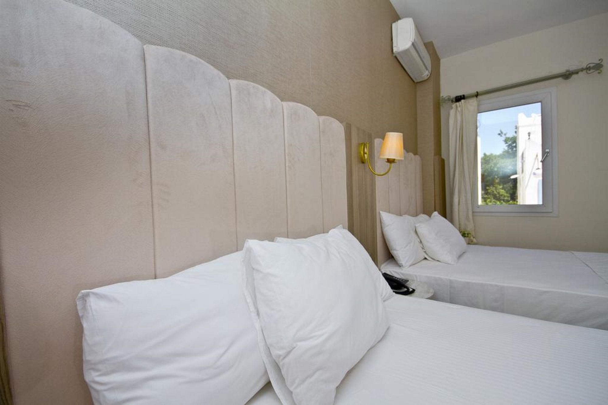 The 48 Hotel 3*