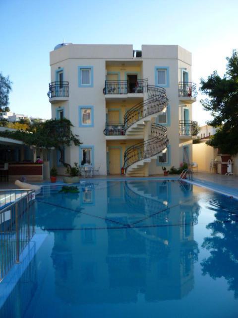 Merve Apartments, Your From In Bodrum, Street Cats Frequent The Property, Not Have Balconies , Ground Floor Have Terrace With Table And Chairs Aparthotel 2*