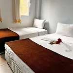 Umayra Otel