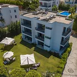 Guendogan Suites