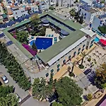 Bleu Nuit Hotel +