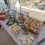 Mia Hill Suites