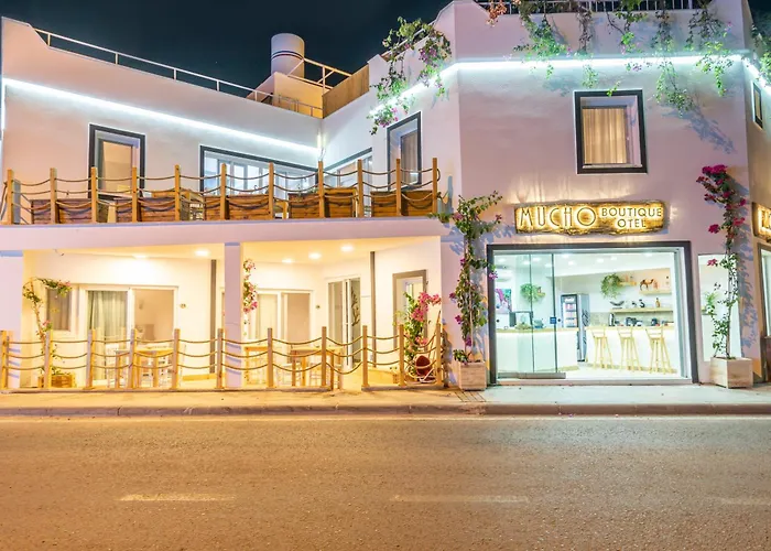 Mucho Boutique Hotel