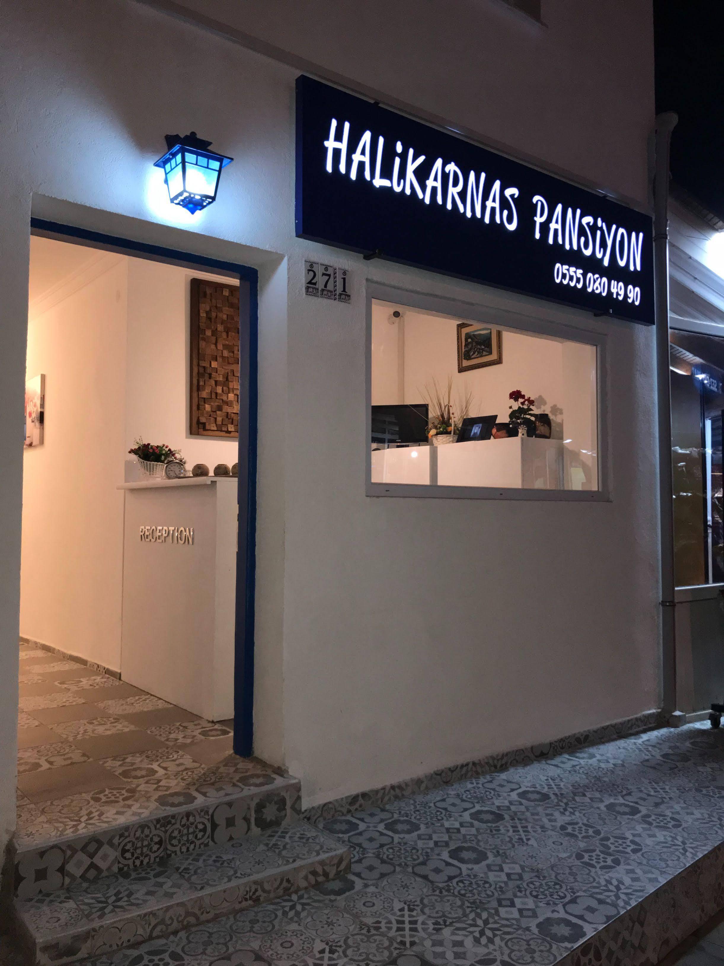 Halikarnas 3*