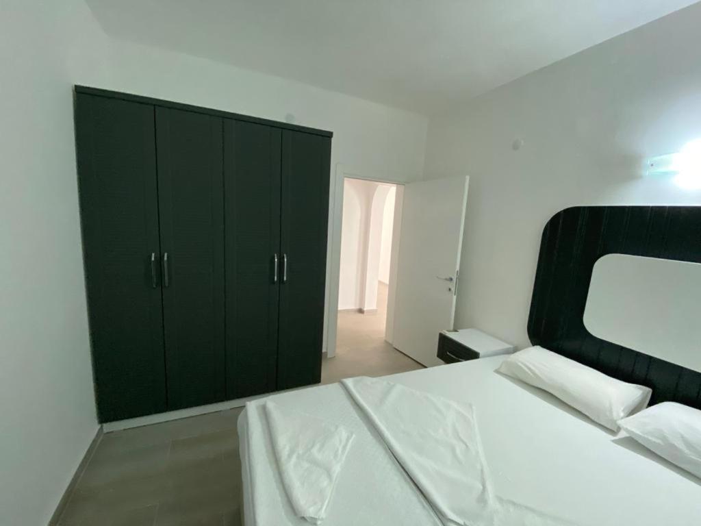 Manolya Hotel *