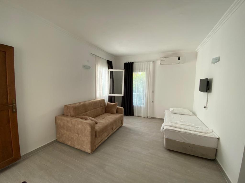 Hotel Manolya
