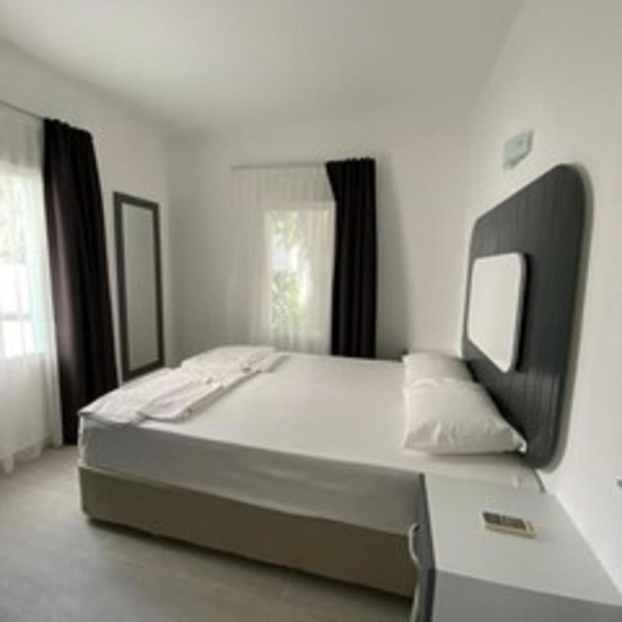 Manolya Hotel *