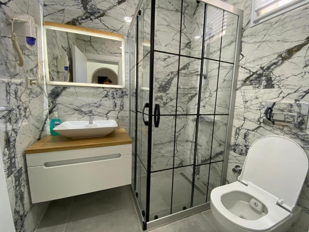 Manolya Hotel