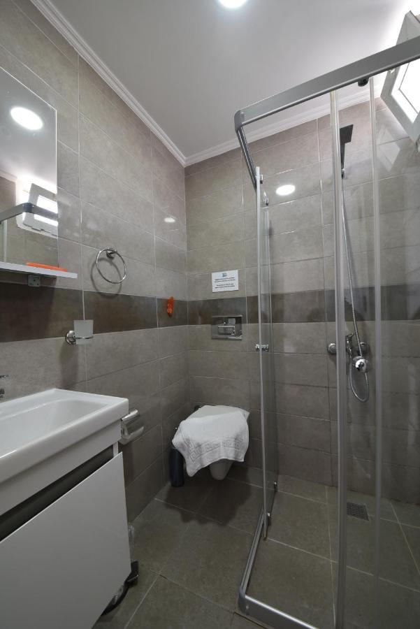 Otel R House 3*