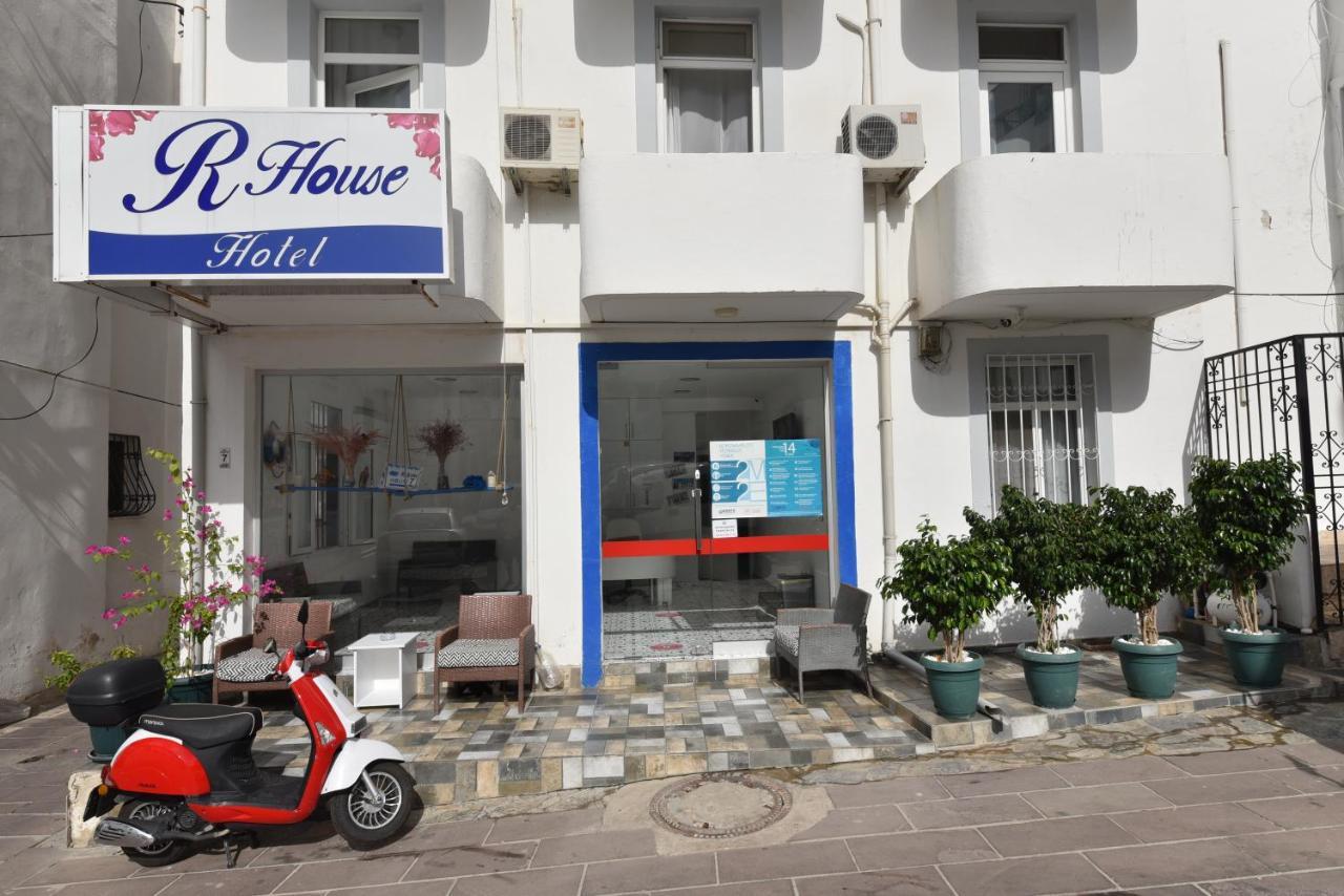 Otel R House